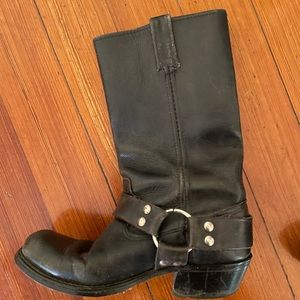 size 7 vintage black cowboy boots
